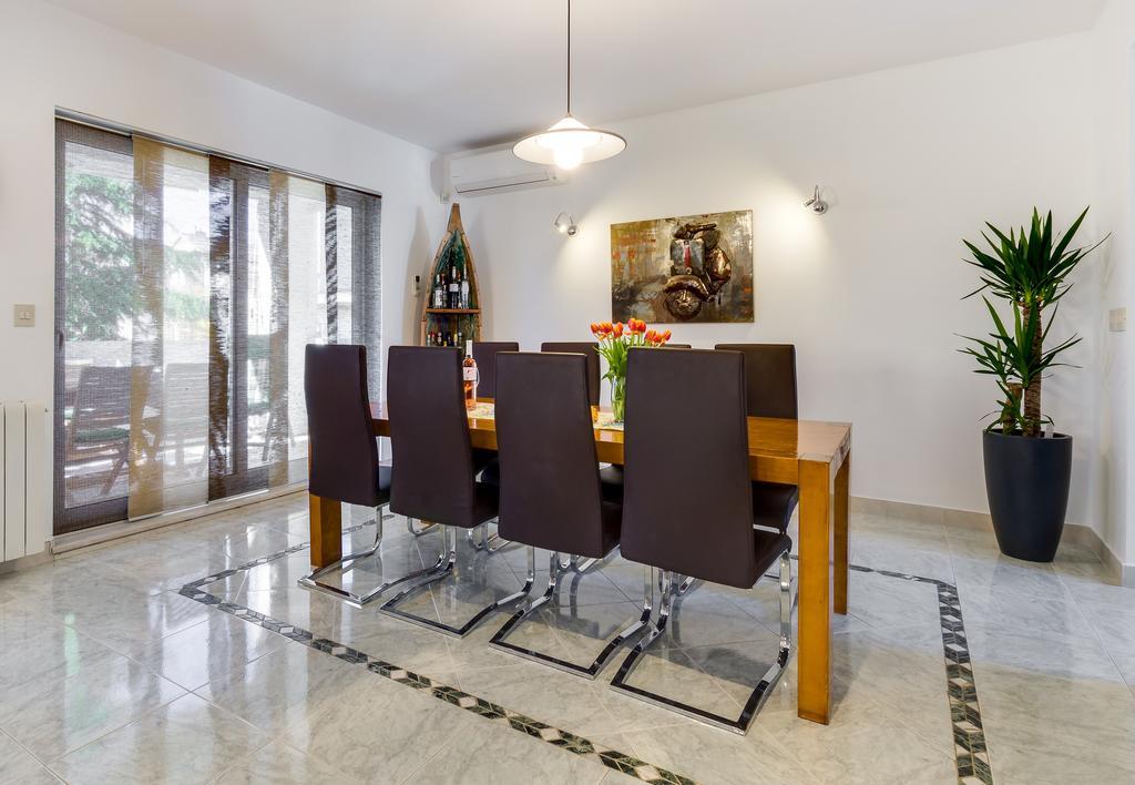 Kuca Za Odmor Kuzmanic Villa Kastela Dış mekan fotoğraf